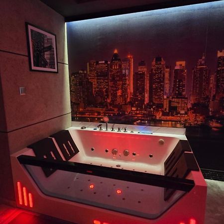 Apartament Manhattan เอลก์ ภายนอก รูปภาพ