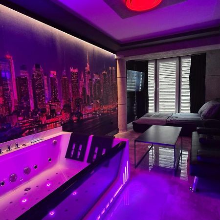 Apartament Manhattan เอลก์ ภายนอก รูปภาพ
